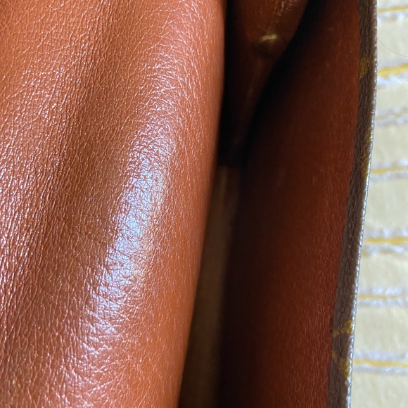 Louis Vuitton Rabat Clutch - Picture 13 of 13